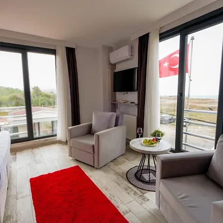 Deniz Istanbul Yalikoy