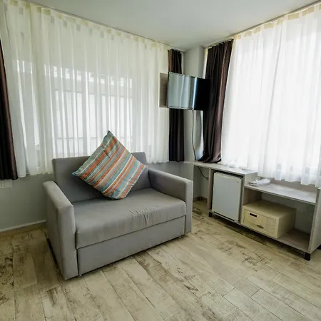 Deniz Istanbul Hotel 3*